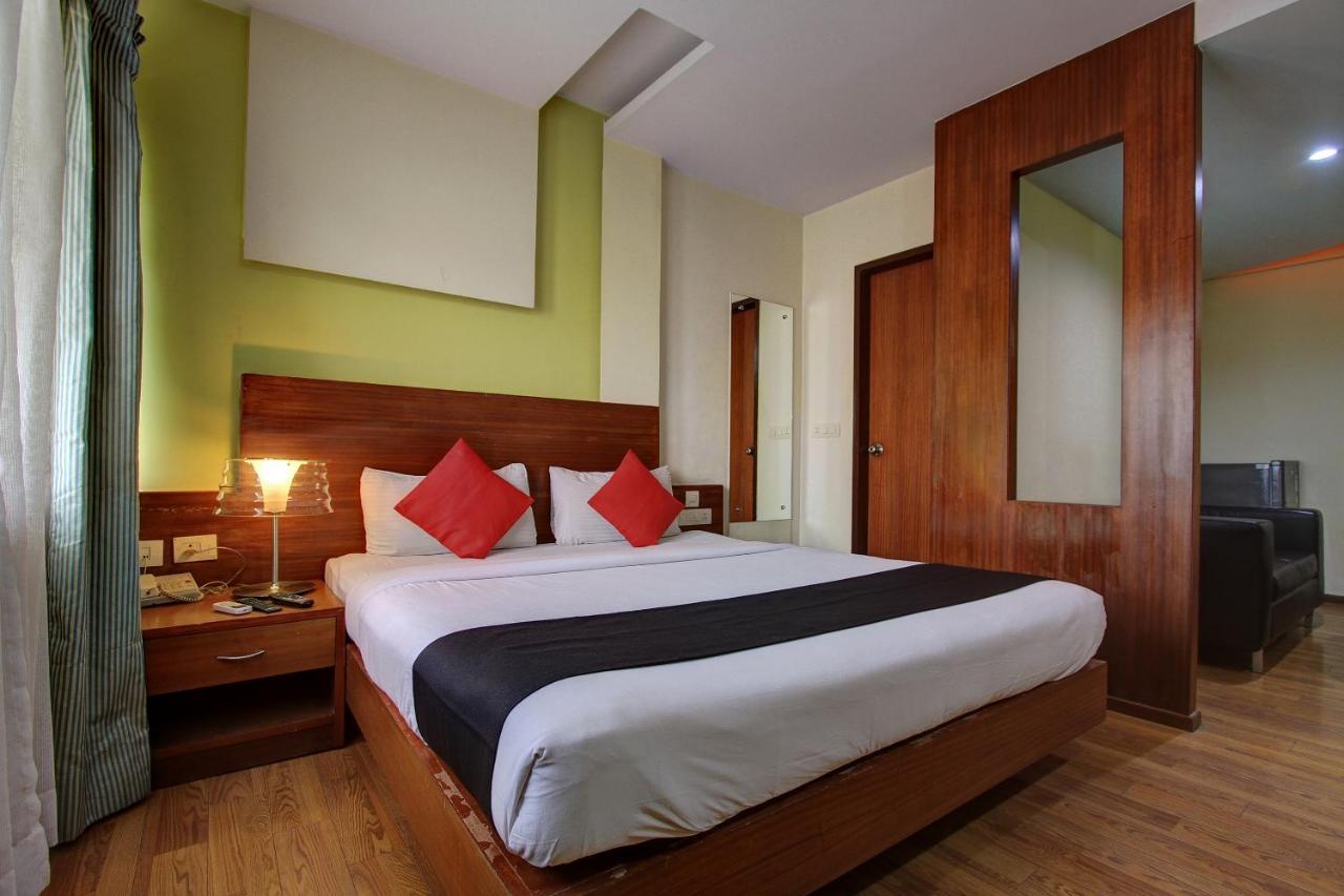 Capital O 80566 Hotel Mayank Bilāspur Exterior photo